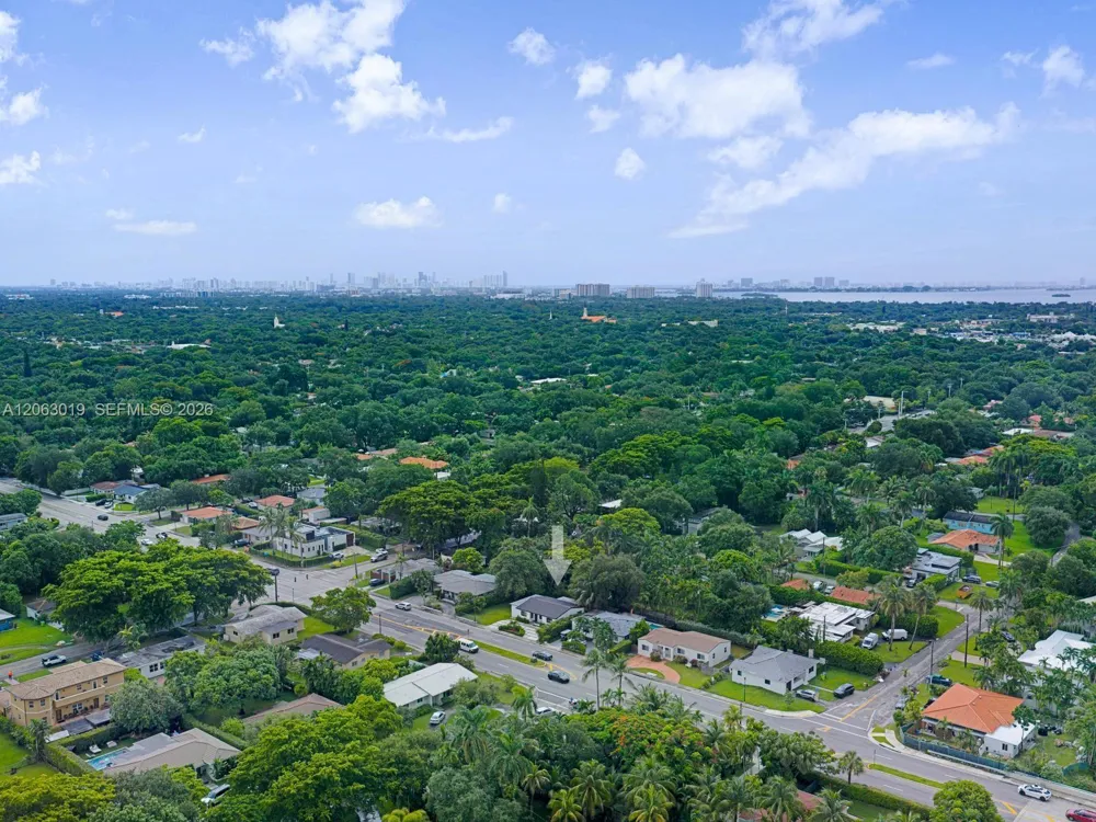 8635 Miami Ave El Portal, FL 33150