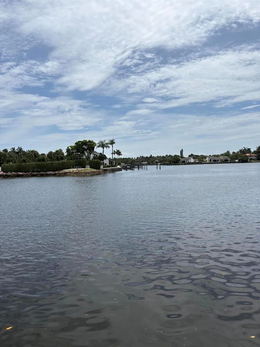 240 HORIZONS W #208 Boynton Beach, FL 33435