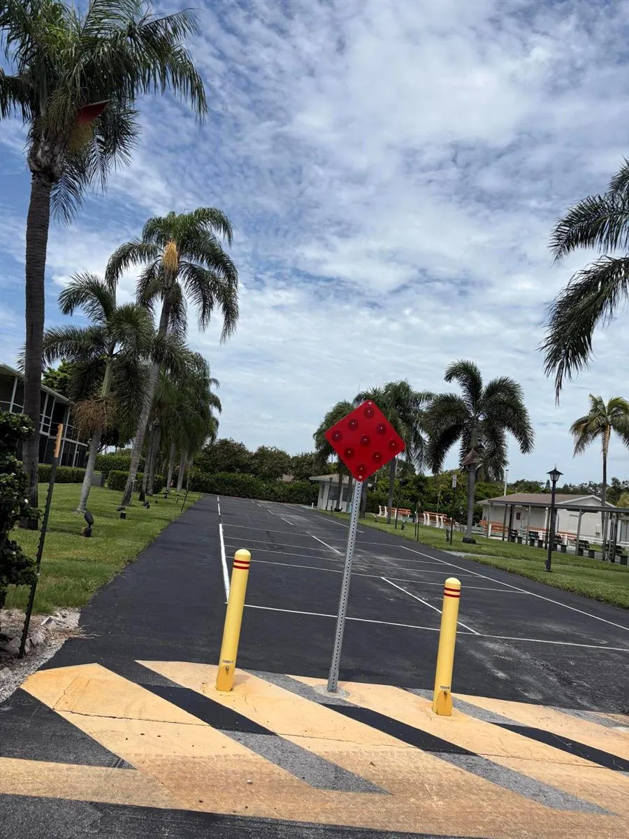 240 HORIZONS W #208 Boynton Beach, FL 33435