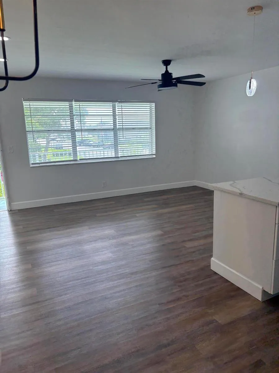 240 HORIZONS W #208 Boynton Beach, FL 33435