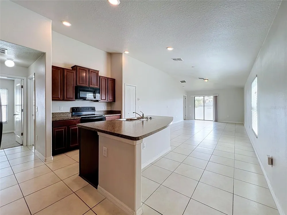 36095 CARRIAGE PINE COURT Zephyrhills, FL 33541