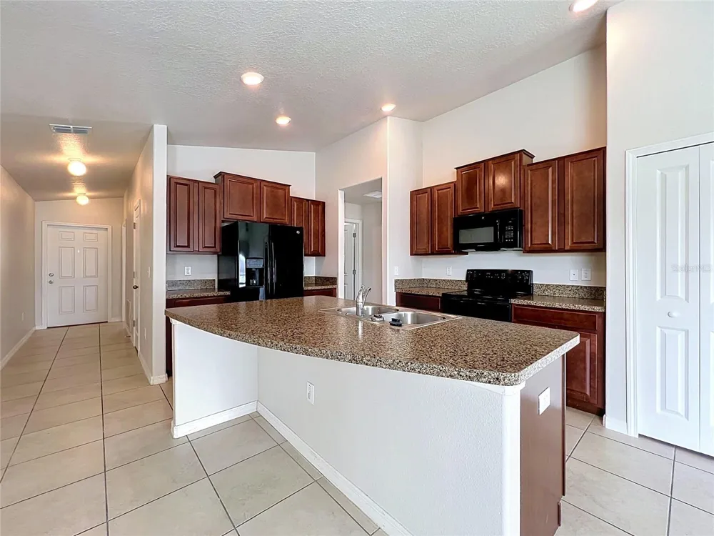 36095 CARRIAGE PINE COURT Zephyrhills, FL 33541