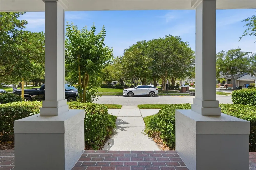 10111 HAYFIELD WAY Tampa, FL 33626