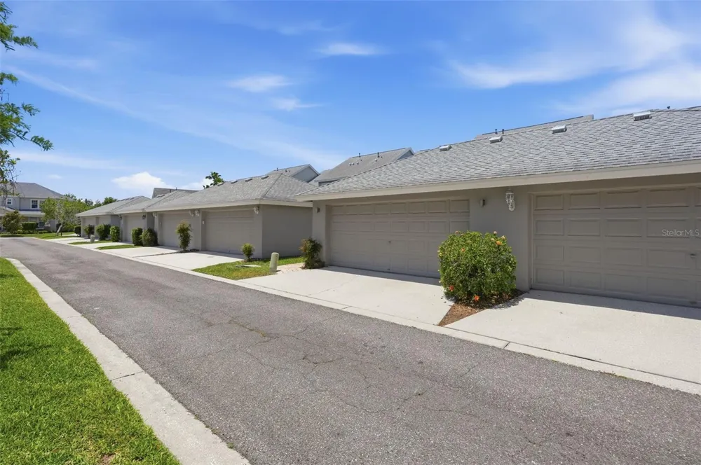 10111 HAYFIELD WAY Tampa, FL 33626