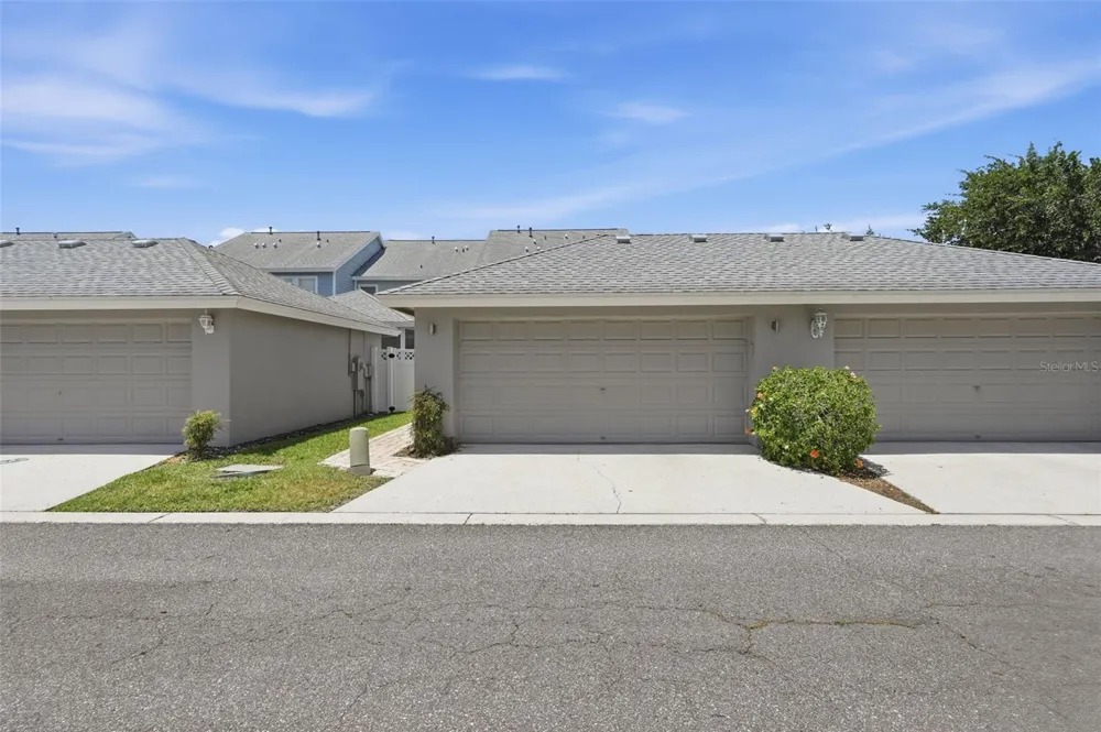 10111 HAYFIELD WAY Tampa, FL 33626