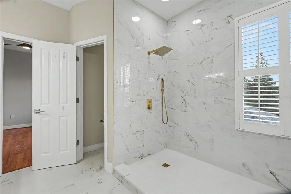 10111 HAYFIELD WAY Tampa, FL 33626