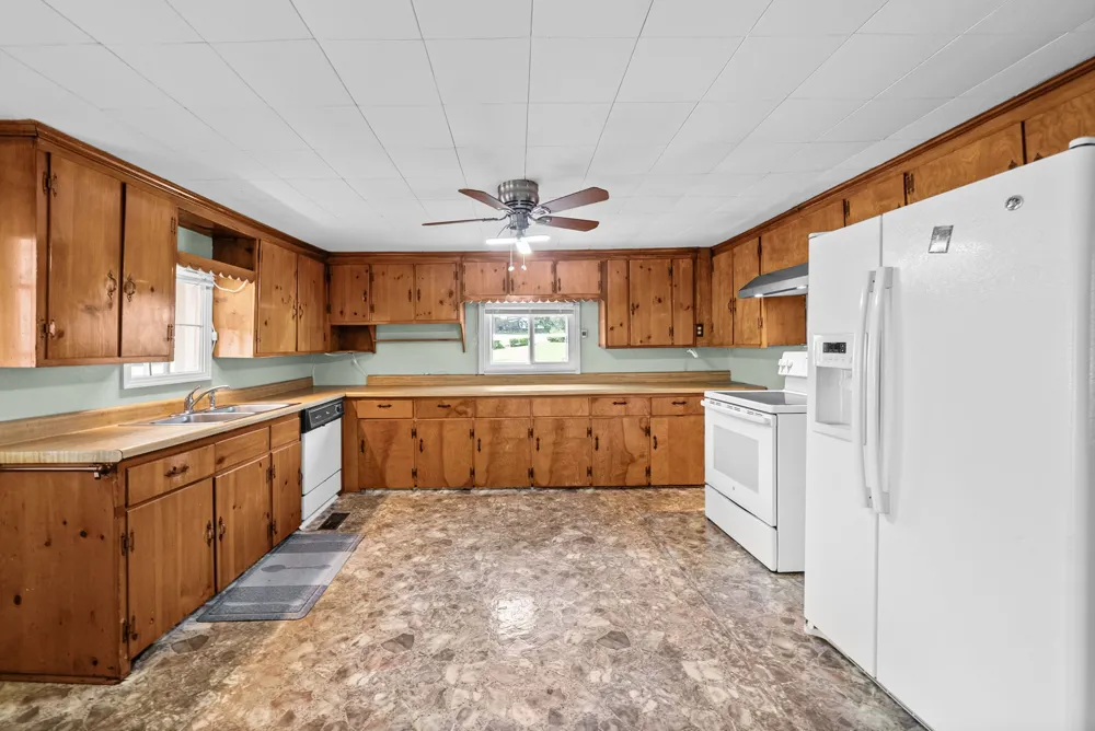 1705 Highway 120 Big Rock, TN 37023