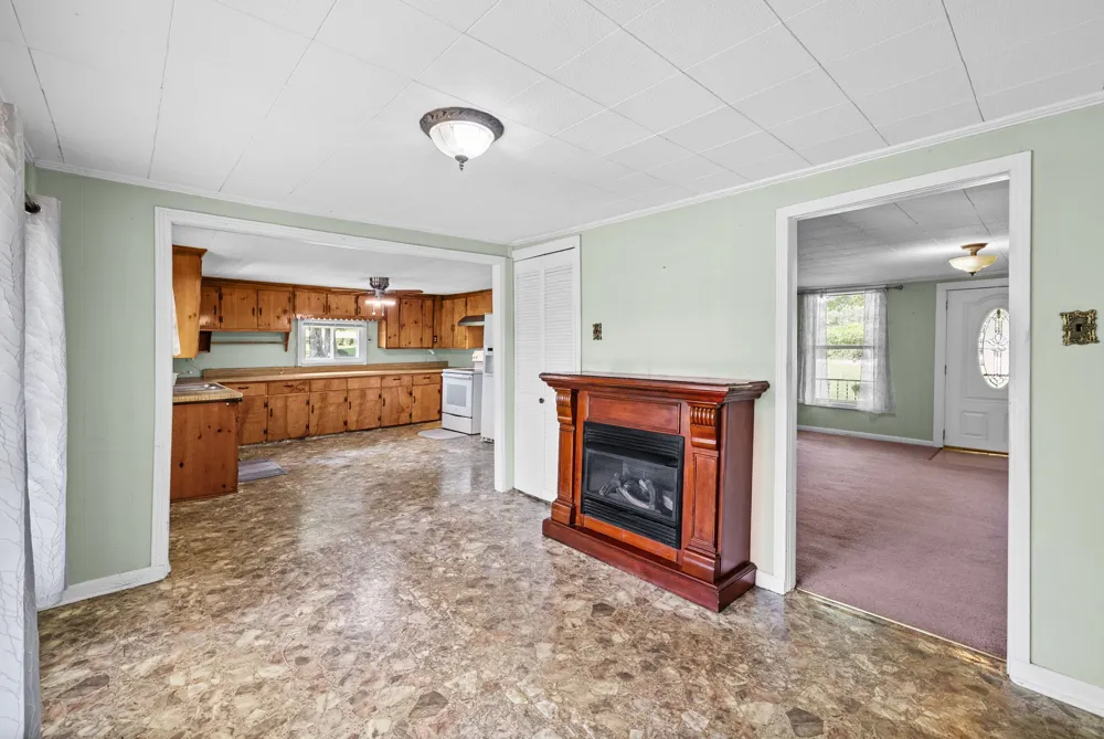 1705 Highway 120 Big Rock, TN 37023