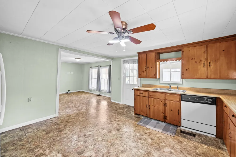 1705 Highway 120 Big Rock, TN 37023