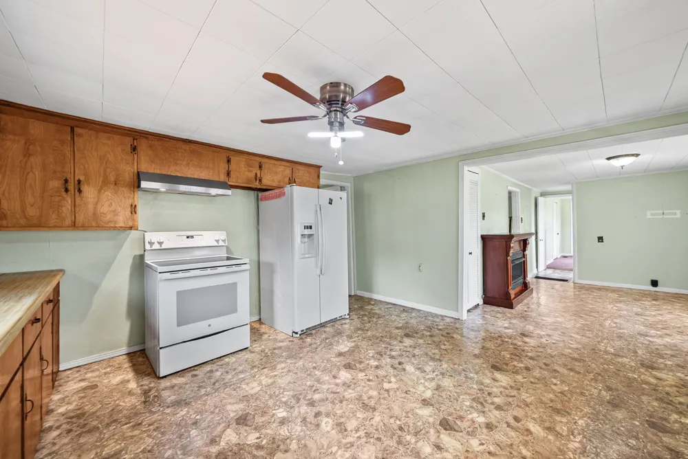 1705 Highway 120 Big Rock, TN 37023
