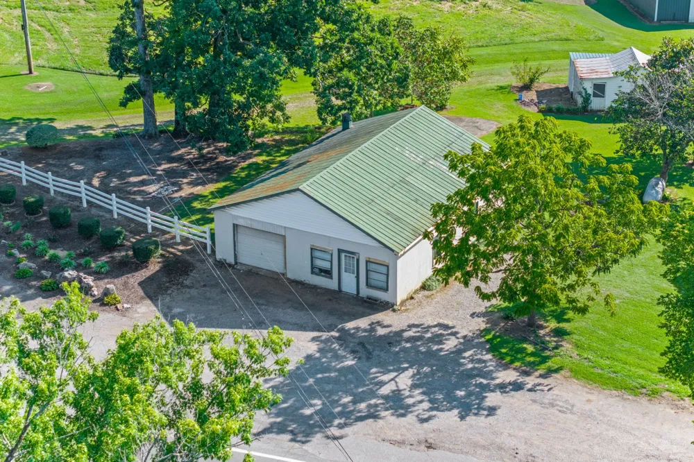 1705 Highway 120 Big Rock, TN 37023