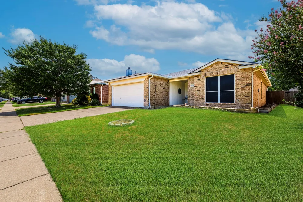 8736 Trinity Vista Trail Fort Worth, TX 76053