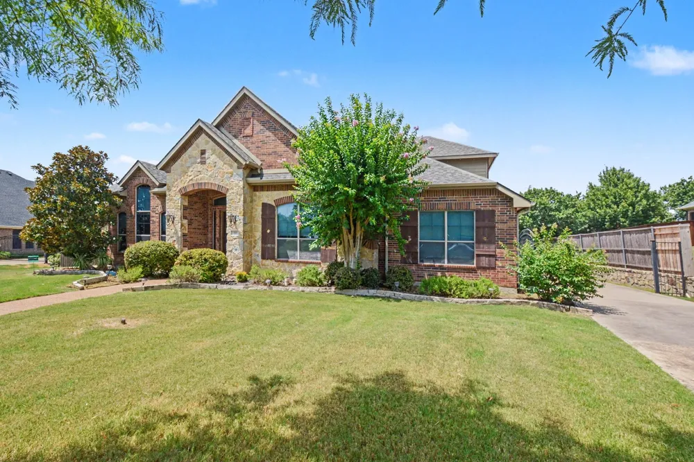 393 Bayhill Drive Sunnyvale, TX 75182