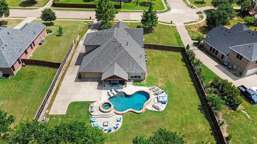 393 Bayhill Drive Sunnyvale, TX 75182
