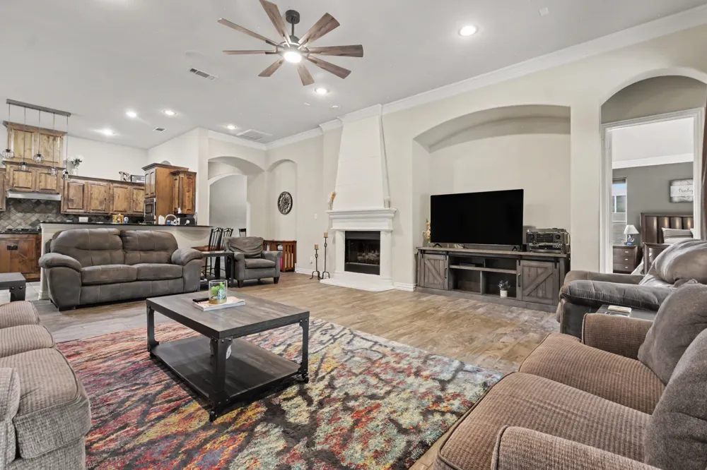 393 Bayhill Drive Sunnyvale, TX 75182