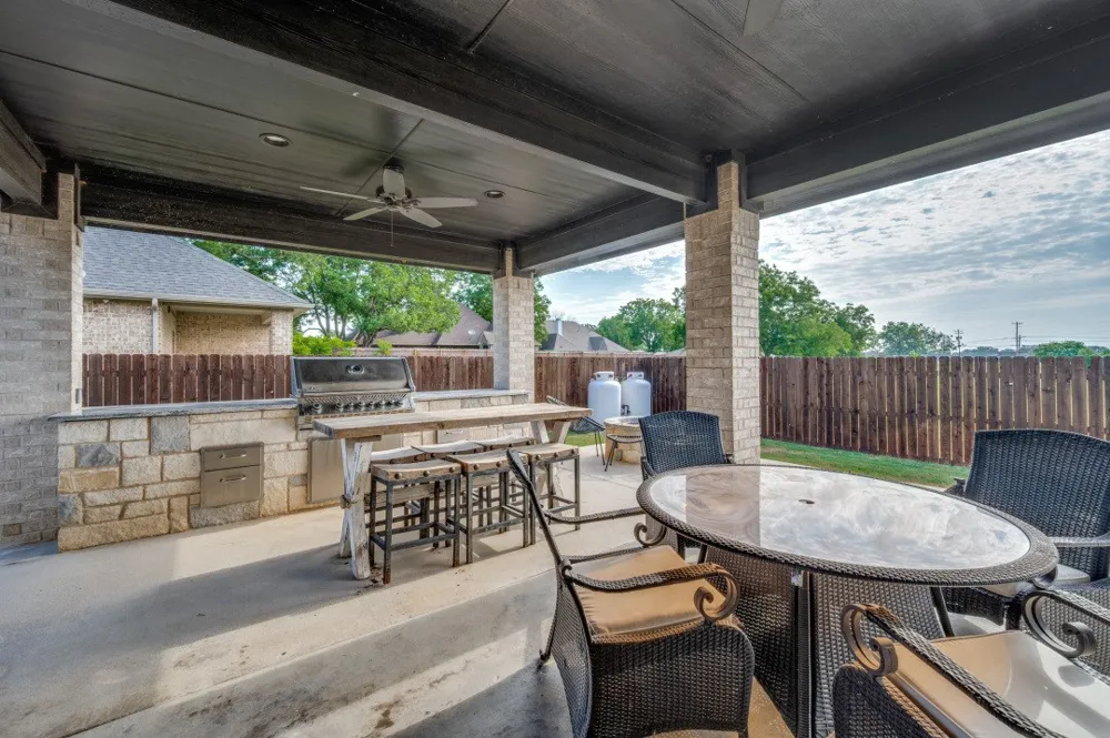 551 Chandler Court Pilot Point, TX 76258