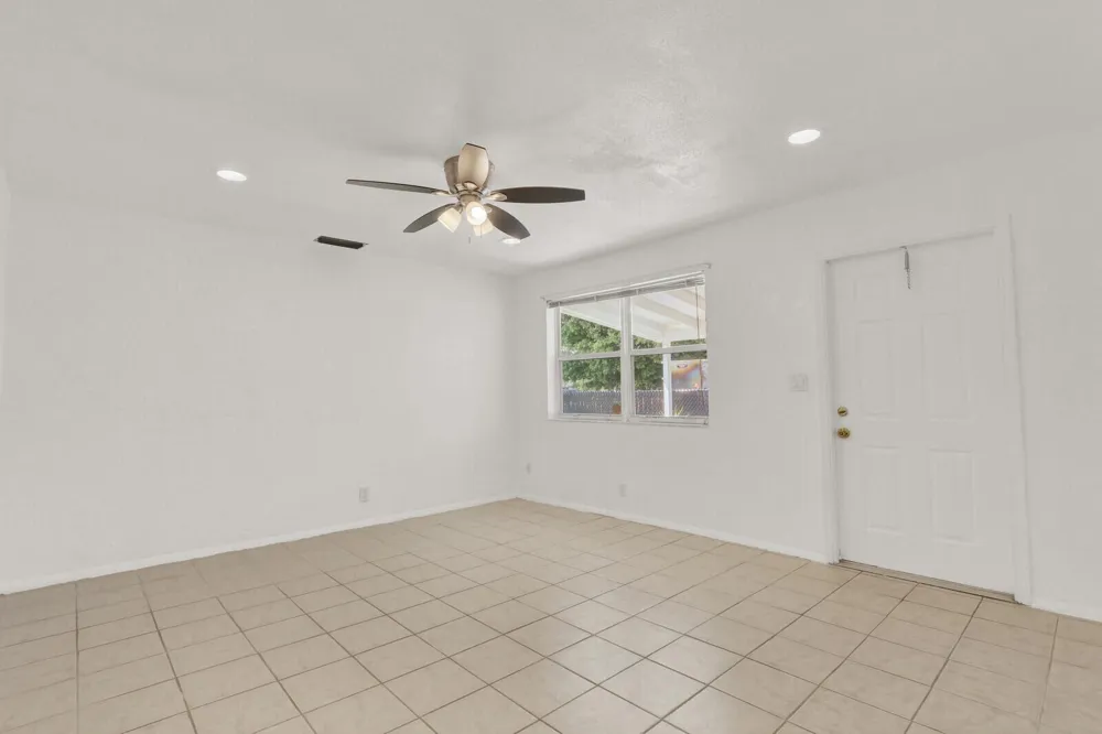 357 Garden Boulevard Palm Beach Gardens, FL 33410