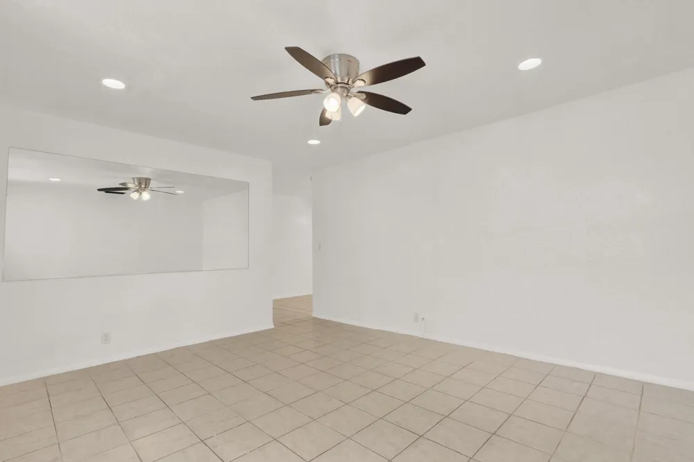 357 Garden Boulevard Palm Beach Gardens, FL 33410