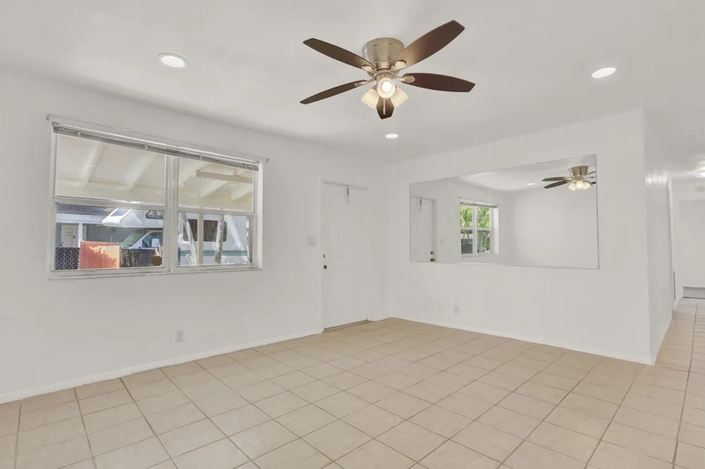 357 Garden Boulevard Palm Beach Gardens, FL 33410