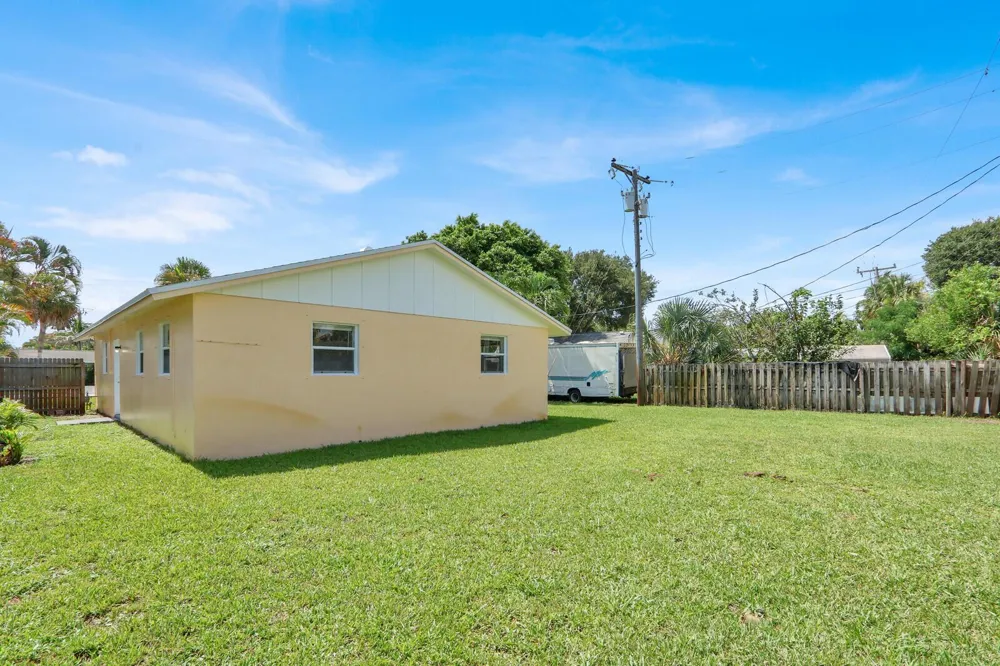 357 Garden Boulevard Palm Beach Gardens, FL 33410