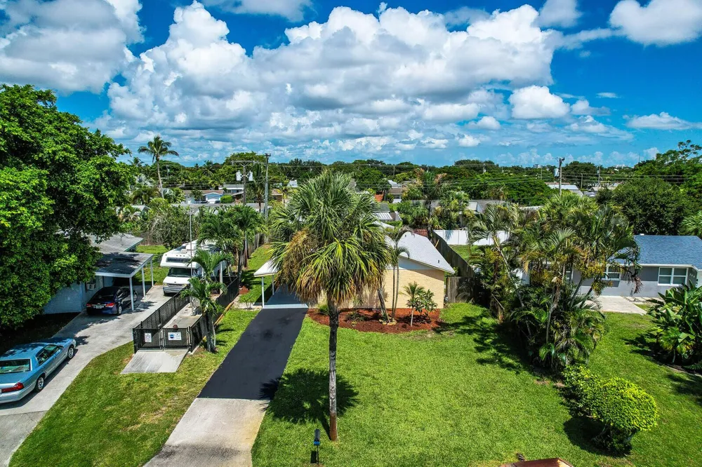 357 Garden Boulevard Palm Beach Gardens, FL 33410