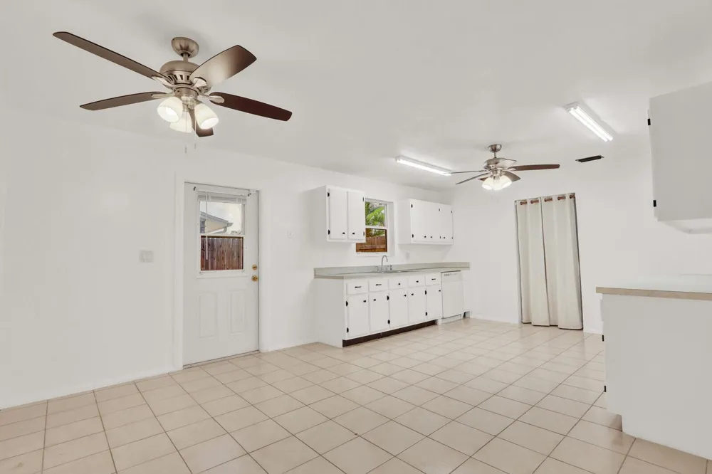 357 Garden Boulevard Palm Beach Gardens, FL 33410