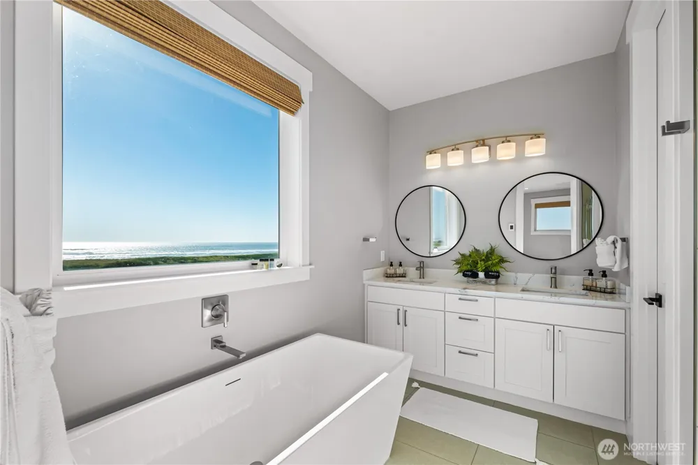 1401 S Cohasset Crest Westport, WA 98595