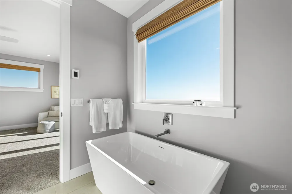1401 S Cohasset Crest Westport, WA 98595