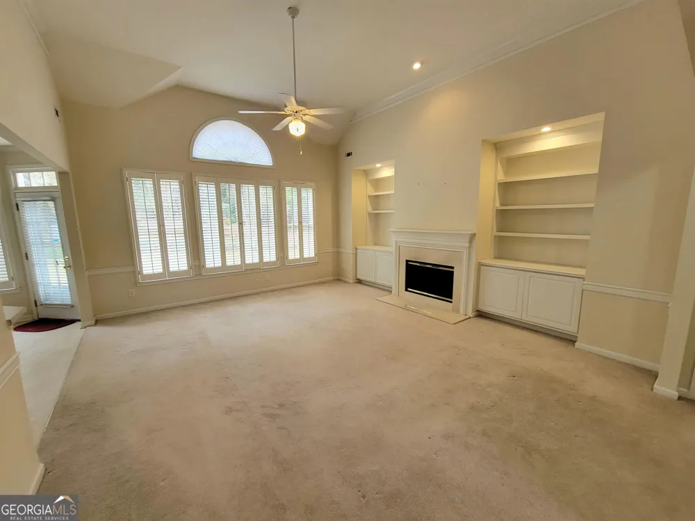 225 Lockmeade WAY Fayetteville, GA 30215