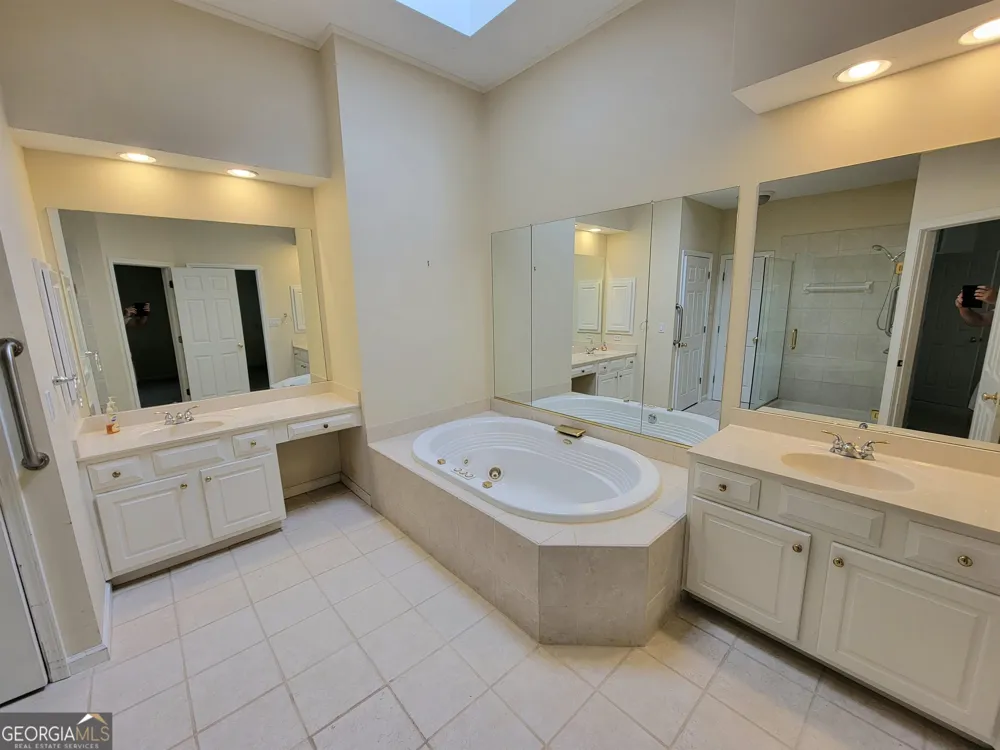 225 Lockmeade WAY Fayetteville, GA 30215