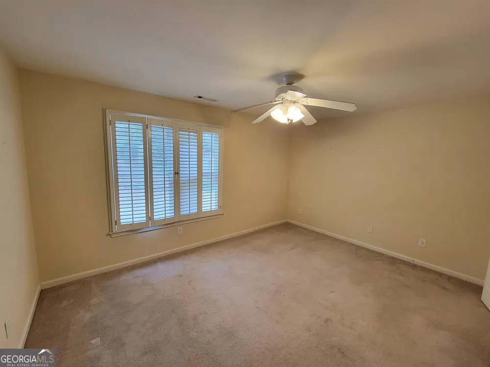 225 Lockmeade WAY Fayetteville, GA 30215