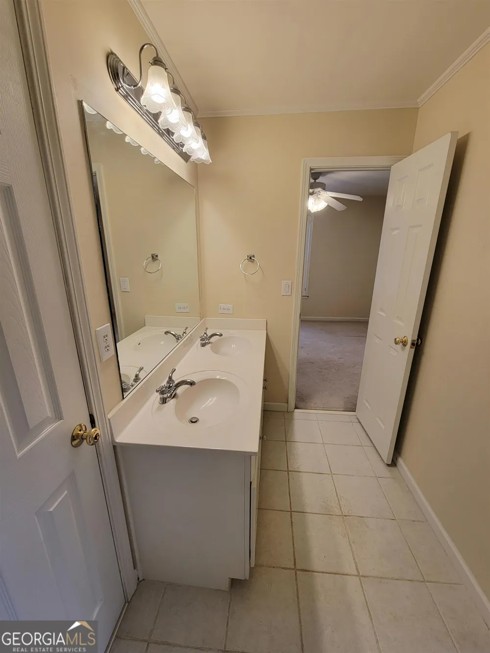 225 Lockmeade WAY Fayetteville, GA 30215