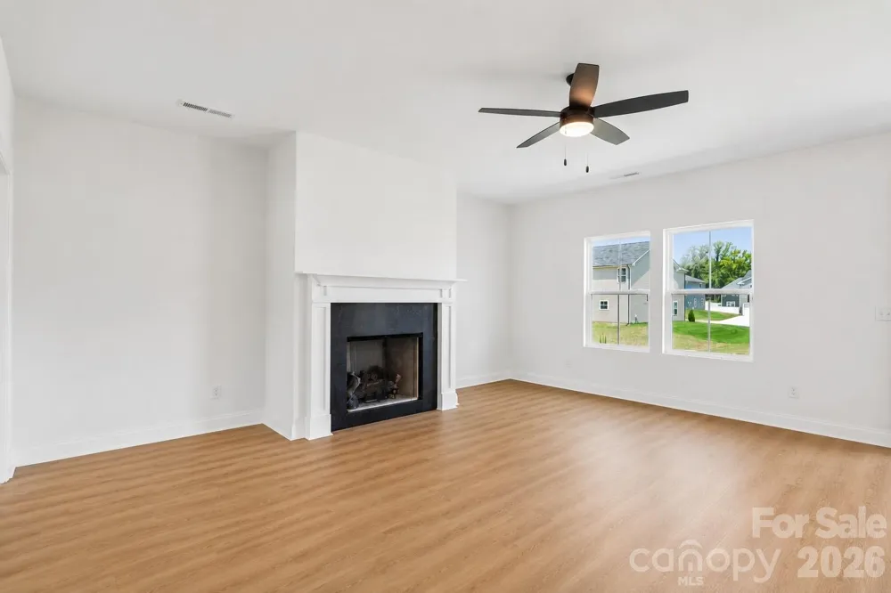 3045 Swallowtail Lane Kannapolis, NC 28083