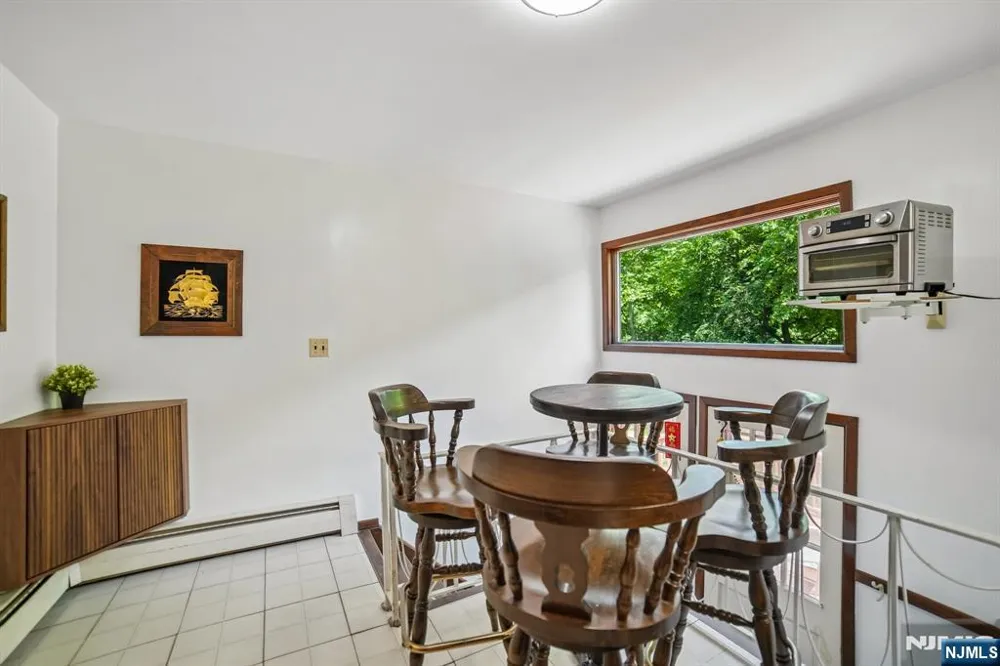 249 Knickerbocker Road Englewood, NJ 07631