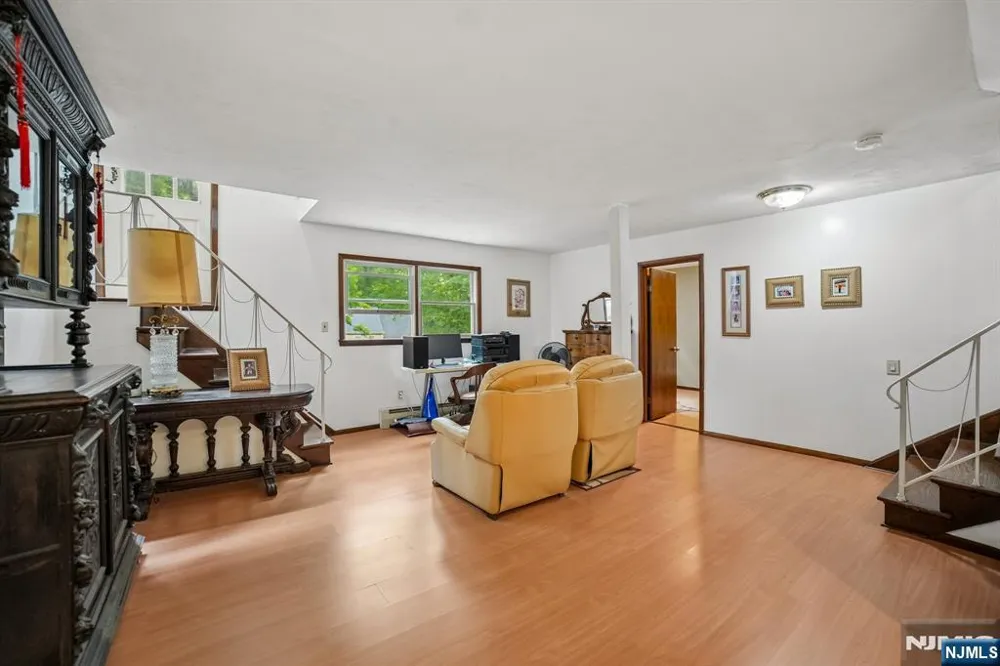 249 Knickerbocker Road Englewood, NJ 07631