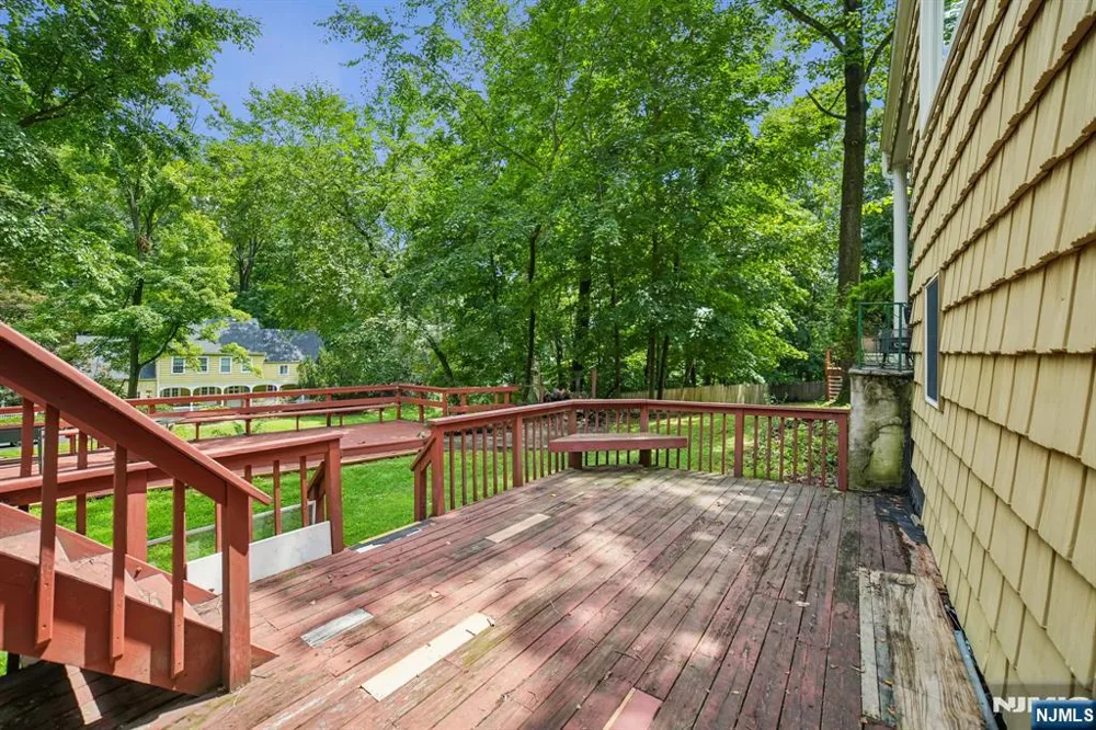 249 Knickerbocker Road Englewood, NJ 07631