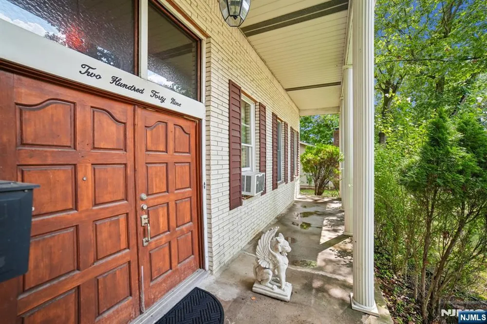 249 Knickerbocker Road Englewood, NJ 07631