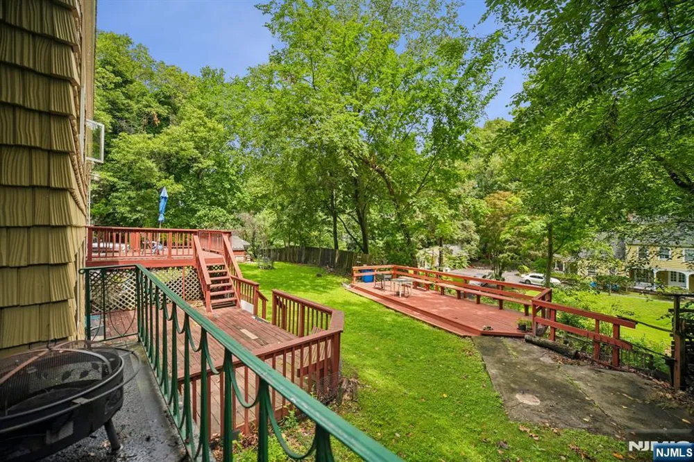 249 Knickerbocker Road Englewood, NJ 07631