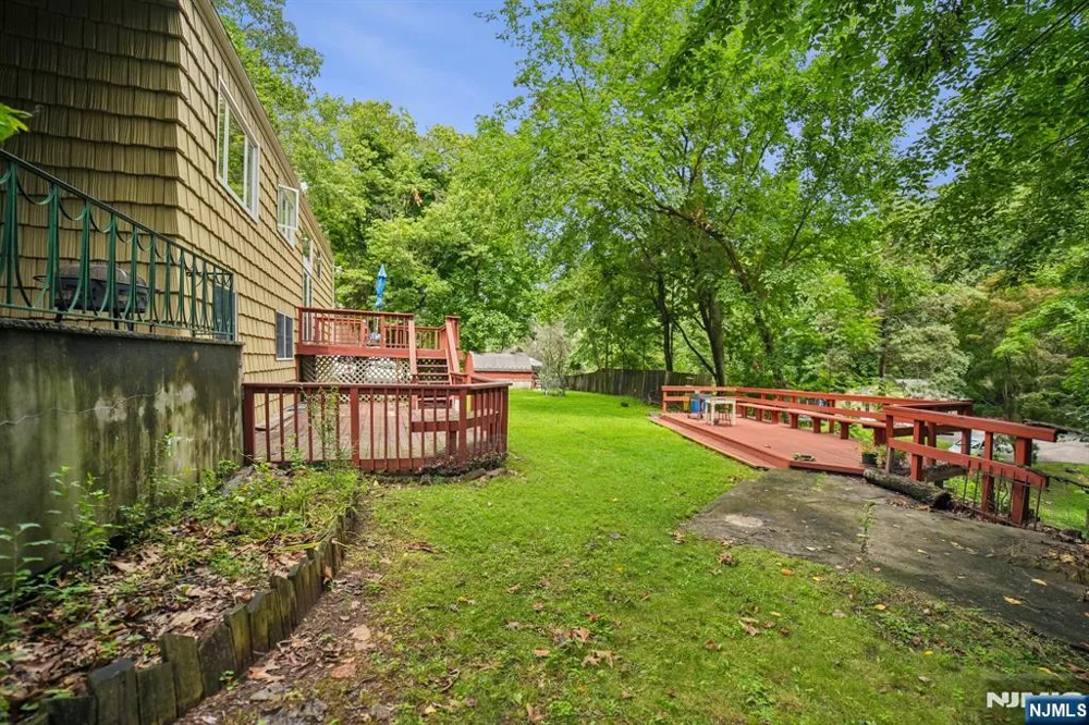 249 Knickerbocker Road Englewood, NJ 07631