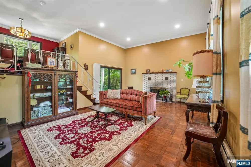 249 Knickerbocker Road Englewood, NJ 07631