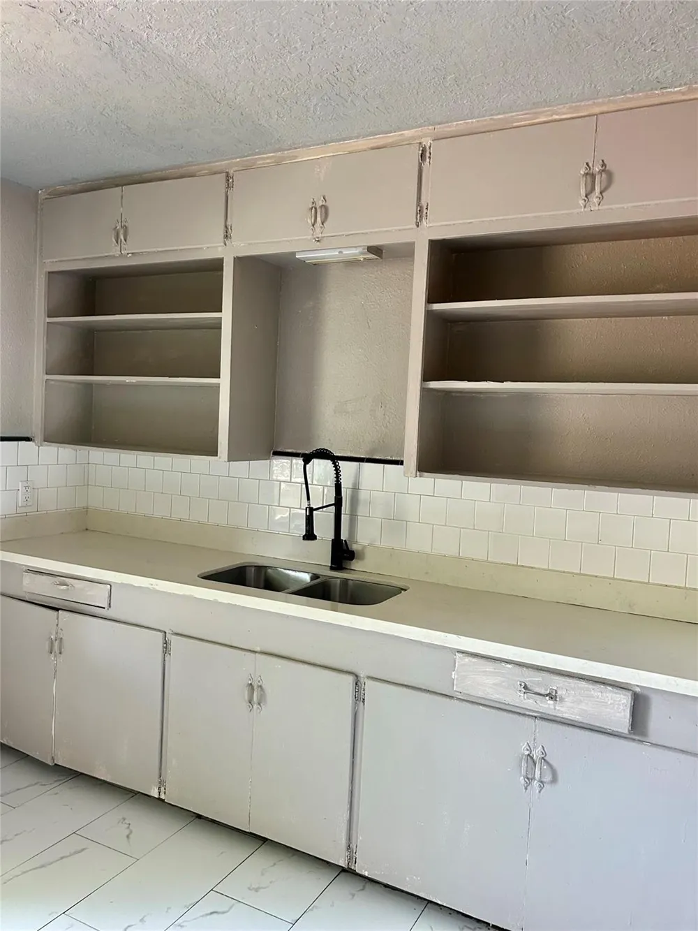 605 E Hunnicutt Street #C Baytown, TX 77520