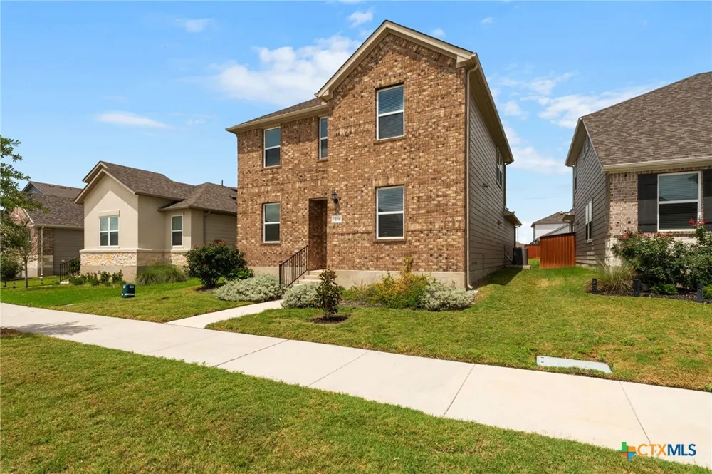 223 Flowers Avenue Hutto, TX 78634