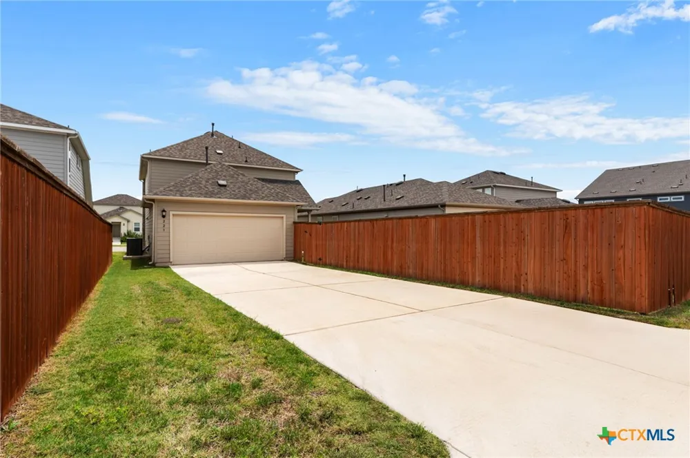 223 Flowers Avenue Hutto, TX 78634