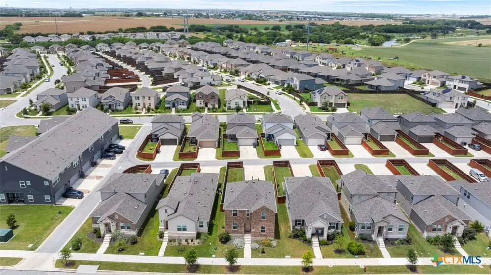 223 Flowers Avenue Hutto, TX 78634