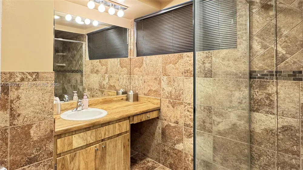 1151 Windward Dr #1151 Pembroke Pines, FL 33026
