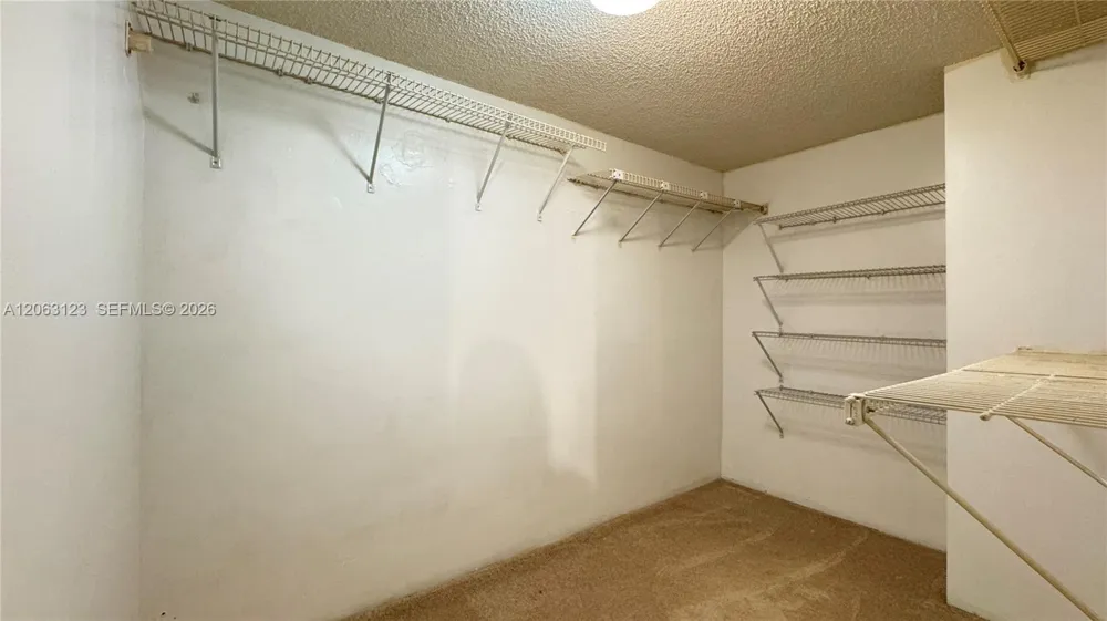 1151 Windward Dr #1151 Pembroke Pines, FL 33026