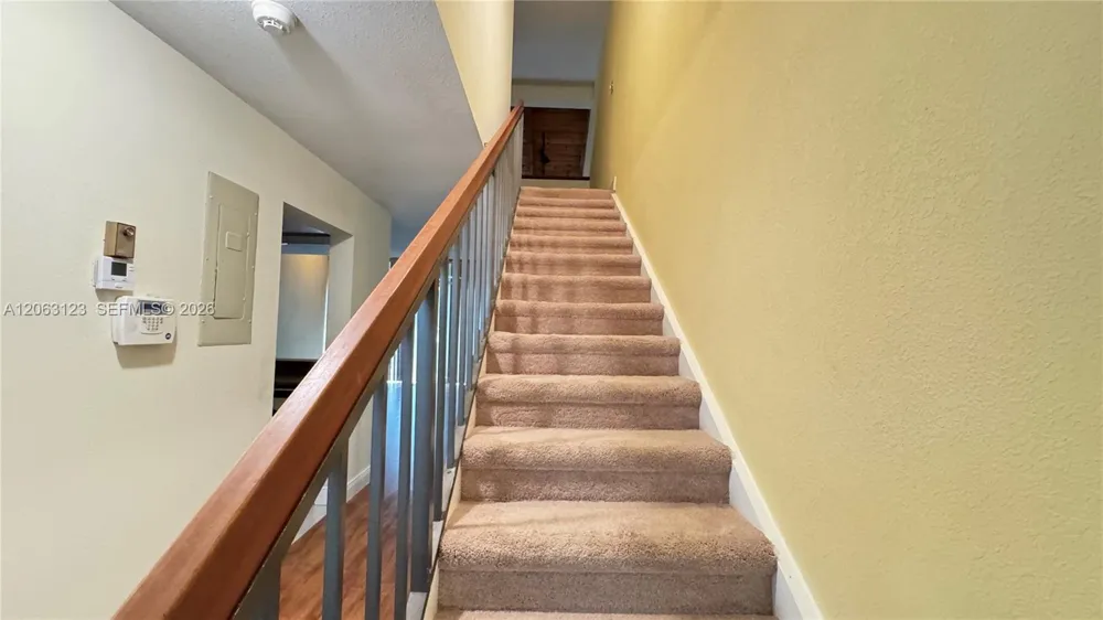 1151 Windward Dr #1151 Pembroke Pines, FL 33026