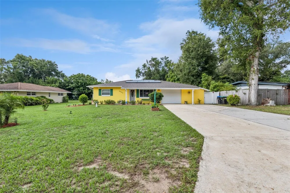 6832 OSWEGO DRIVE Mount Dora, FL 32757