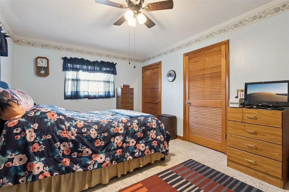 6832 OSWEGO DRIVE Mount Dora, FL 32757