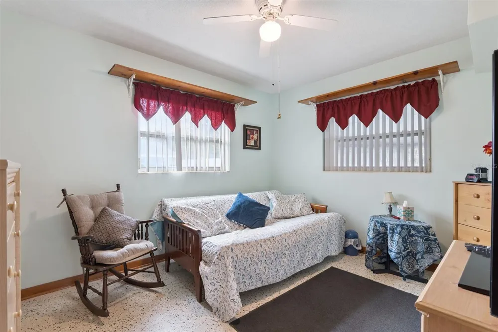 6832 OSWEGO DRIVE Mount Dora, FL 32757